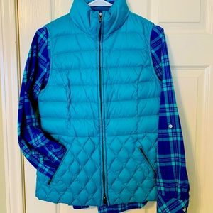 Brilliant teal vest & matching shirt set. Perfect for work or casual wear!